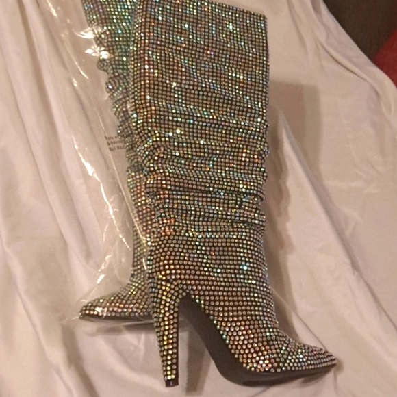 Steve Madden Crushing Rhinestone Heels - Brand New - Picture 4 of 4